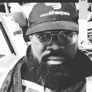 Meet your Posher, Christopher